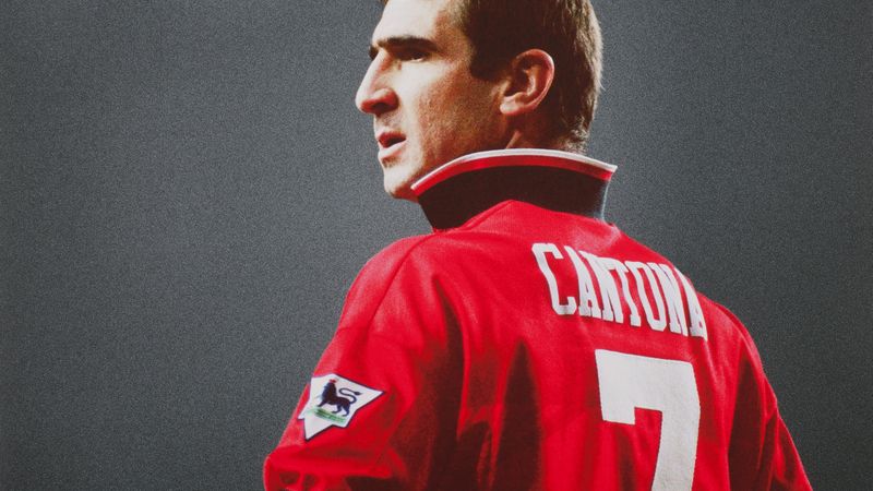 Ông còn được gọi với danh hiệu là "King Cantona"